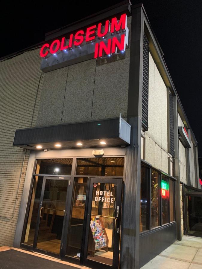 Coliseum Inn & Suites - Garden City Long Island East Meadow Exterior photo