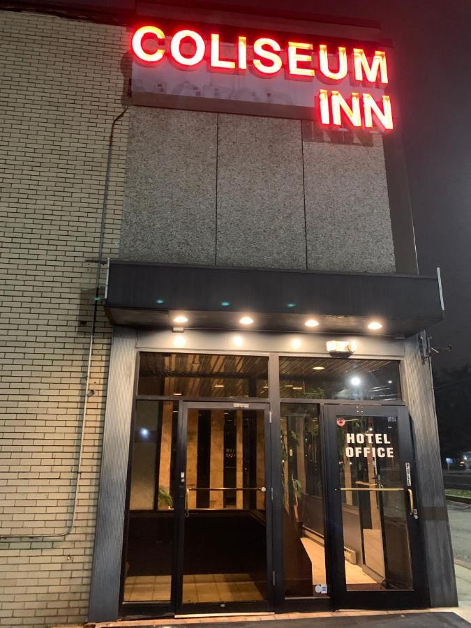 Coliseum Inn & Suites - Garden City Long Island East Meadow Exterior photo